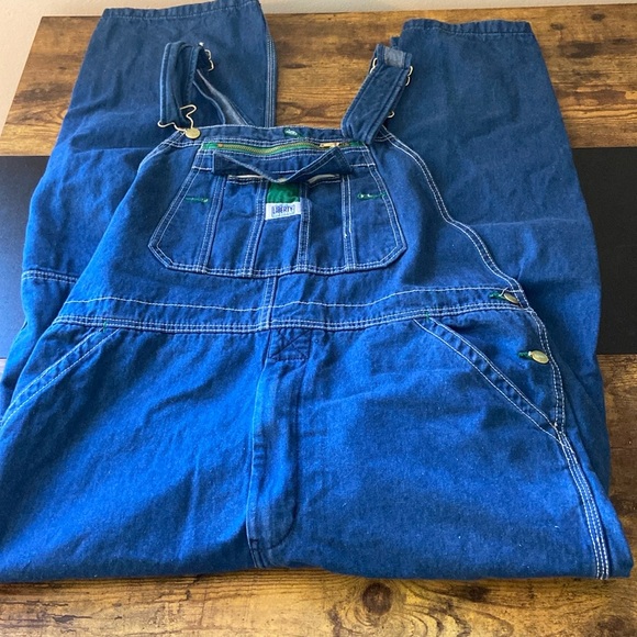 Men’s medium and large clothing bundle - Picture 2 of 10